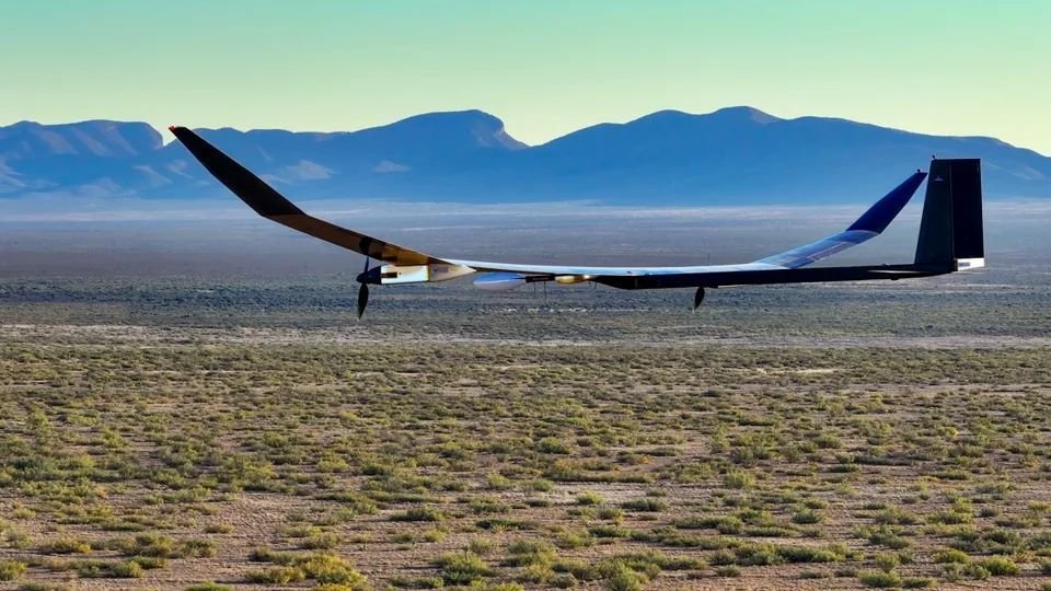 Solar Impulse 2 in flight